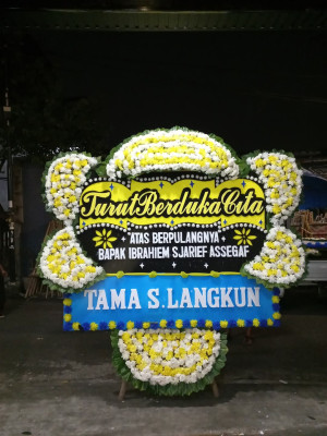 Papan Bunga Duka di Jampiroso